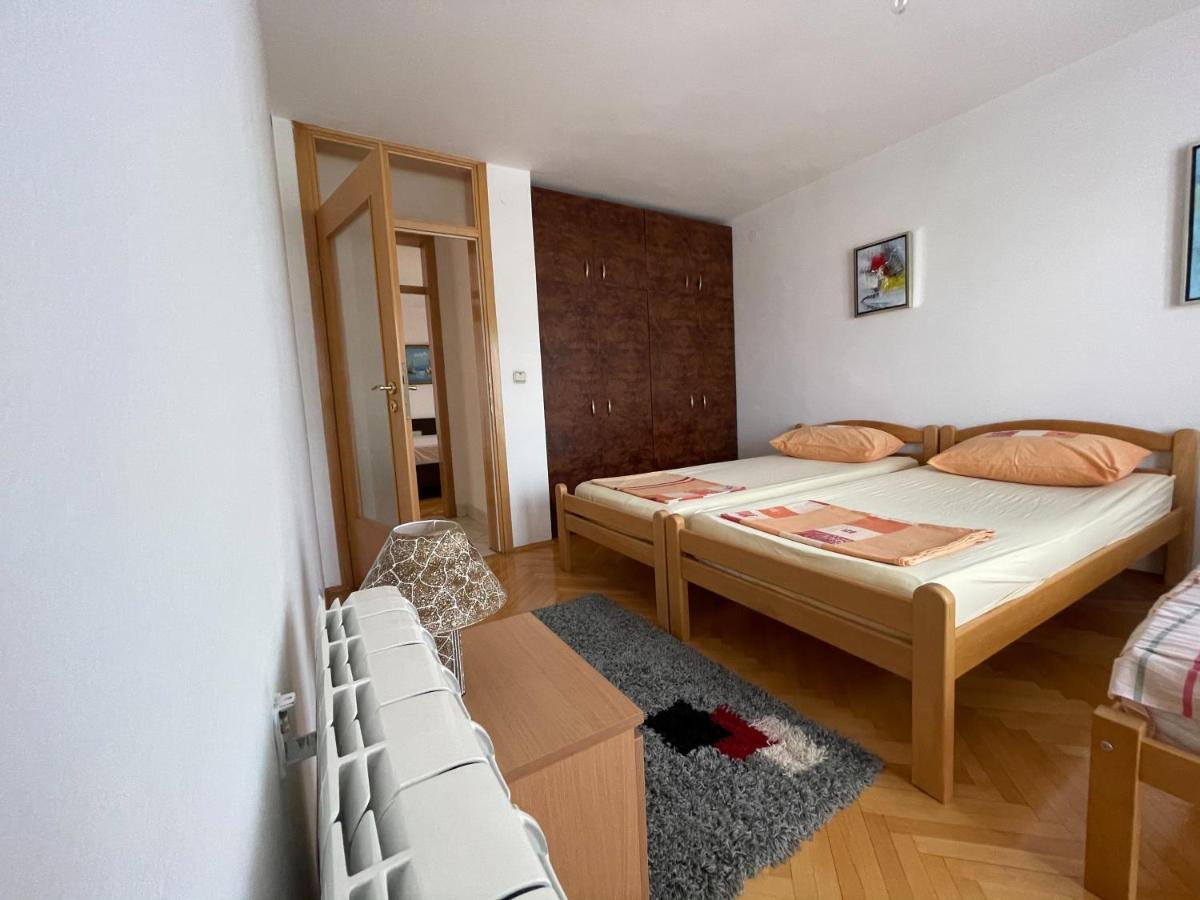 Apartments In Villa Sabb For Rent SJJ Extérieur photo